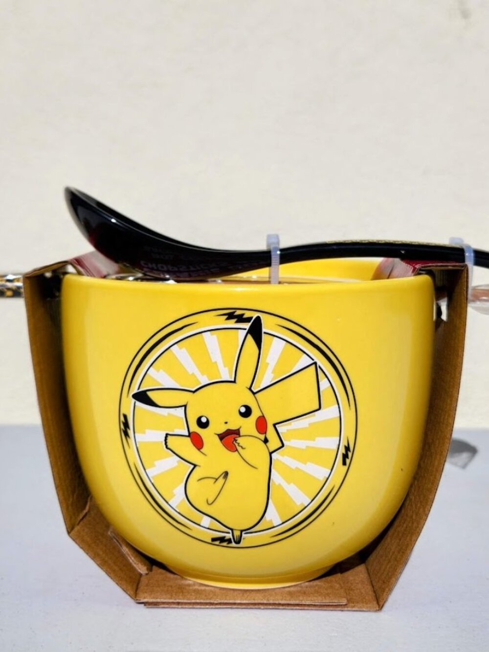 NEW Pokemon Pikachu Ceramic Ramen Bowl Chopsticks and Spoon Microwave Safe 20 oz